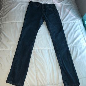 these are straight leg jeans